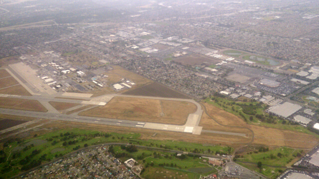 ロサンゼルス近郊の空港
